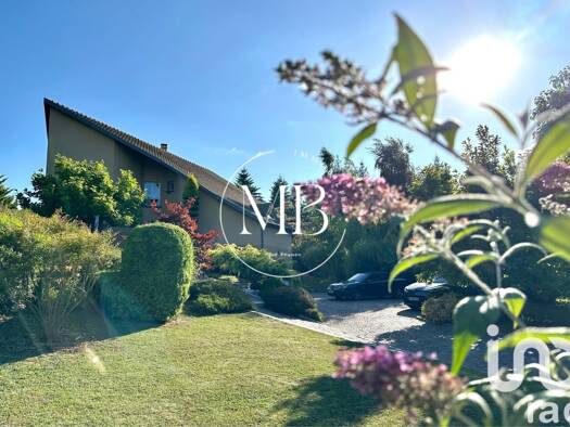 Maison à vendre 1 222 000 € 6 pièces 5 chambres 274 m² 2 835 m² de terrain Luzarches 95270