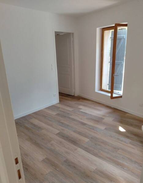 Appartement 2 pièces 42 m² · à Guîtres · 42 m² · 600 €