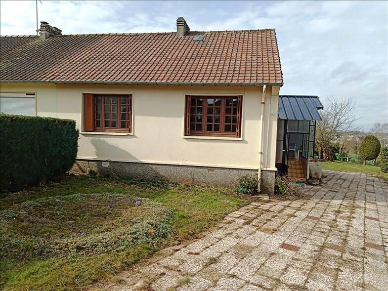 Maison à louer 650 € 3 pièces 2 chambres 52 m² disponible à partir du 08/05/2025 Benardiere-Saint Michel Flers 61100