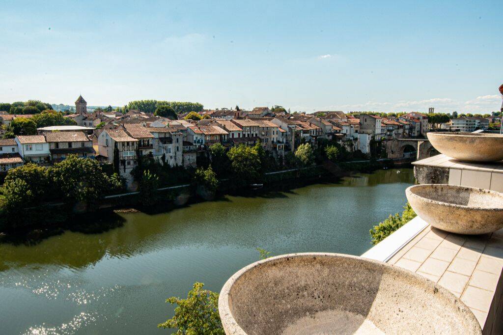 Appartement 2 pièces 80 m² · à Villeneuve-sur-Lot · 80,5 m² · 700 €/mois