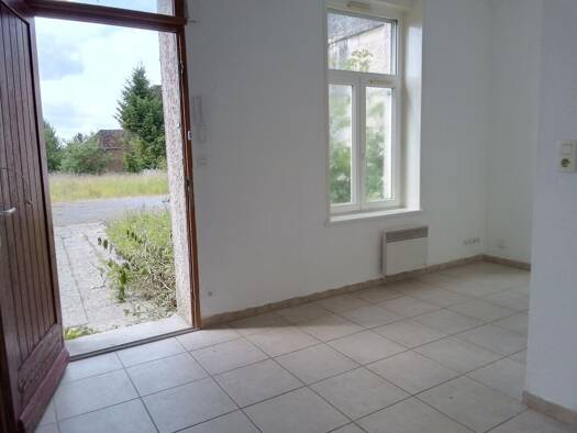 Appartement à louer 350 € 1 pièce 18,5 m² RDC Présidents-Pont de Pierre Maubeuge 59600
