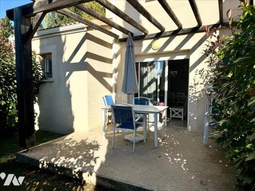 Duplex à vendre 148 400 € 3 pièces 2 chambres 45 m² RDC Paradou 13520