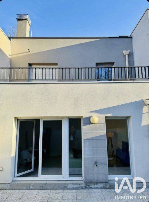 Maison 3 pièces 74 m² · à Saint-Denis · 74,4 m² · 2 027 €