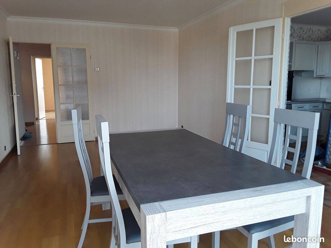 Appartement 3 pièces 81 m² · à Blois · 81 m² · 765 €