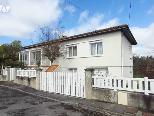 Maison à vendre 190 000 € 6 pièces 5 chambres 105 m² 603 m² de terrain Auch 32000