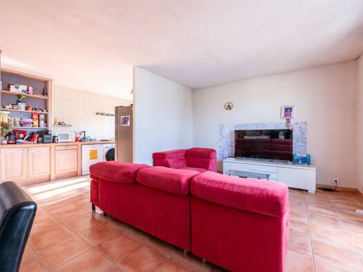 Appartement à vendre 152 000 € 3 pièces 2 chambres 64,7 m² Étage 3/3 Croix-Blanche-Cardinal-Bel Abord Chilly-Mazarin 91380