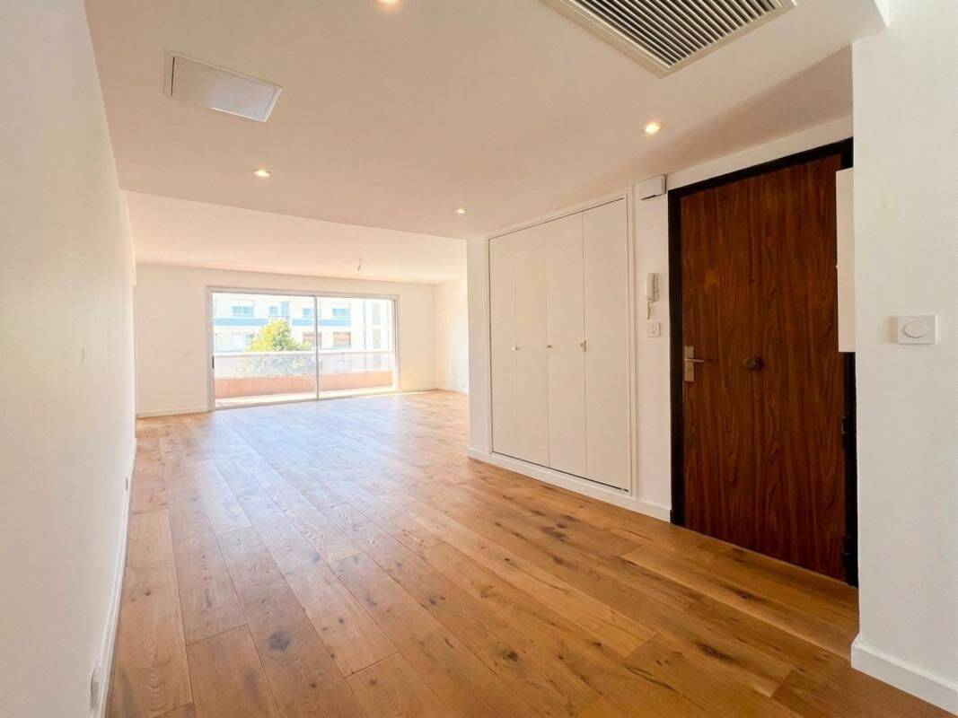 Appartement 4 pièces 109 m² · à Marseille 8ème Arrondissement · 109 m² · 525 000 €