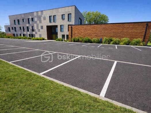 Local commercial à vendre 3 780 000 € 1 383 m² de surface de vente Sud Colmar 68000