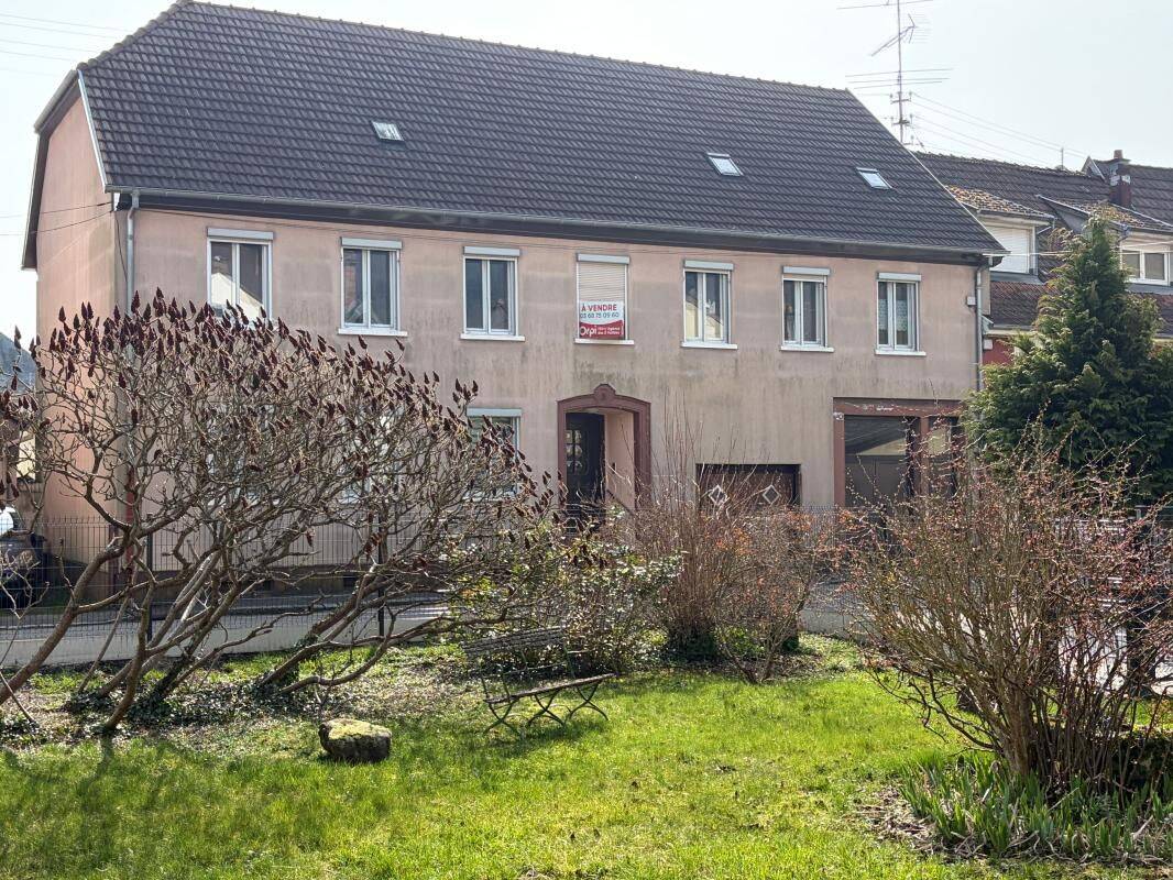 Maison 8 pièces 230 m² · à Bitschwiller-lès-Thann · 230 m² · 155 000 €