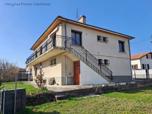 Maison à vendre 266 000 € 5 pièces 4 chambres 173 m² 550 m² de terrain La Roche-Blanche 63670