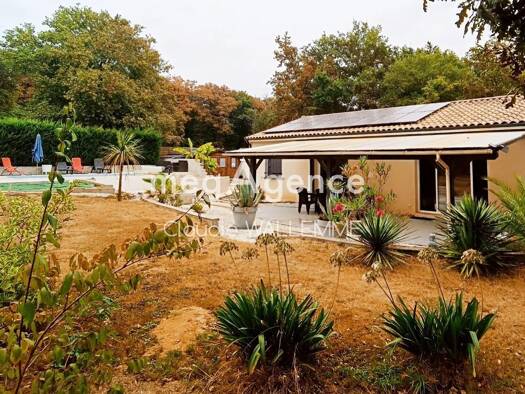 Maison à vendre 359 000 € 6 pièces 3 chambres 101 m² 963 m² de terrain Créon 33670