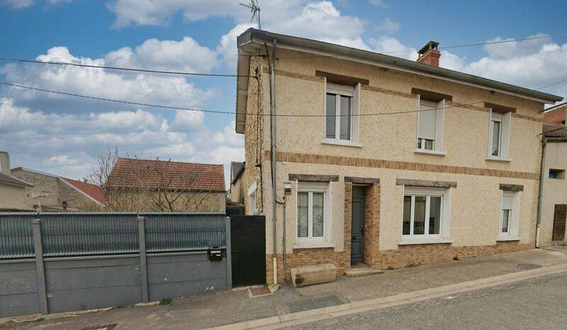 Maison 6 pièces 115 m² · à Cœur-de-la-Vallée · 115 m² · 176 000 €