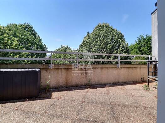 Duplex à vendre 199 000 € 2 pièces 1 chambre 49 m² Étage 3/3 Braque La Courneuve 93120