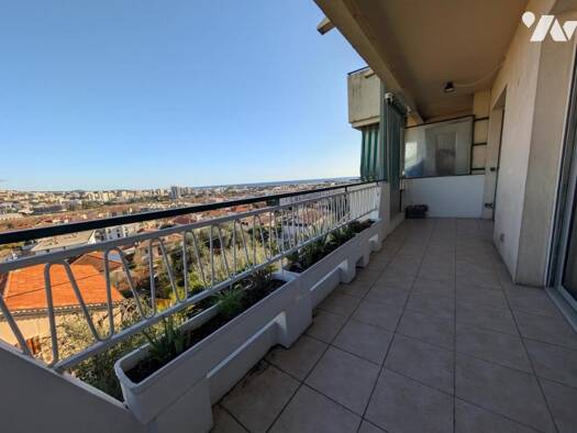 Appartement à vendre 378 000 € 3 pièces 2 chambres 80 m² Étage 1/3 Saint-Laurent-du-Var 06700