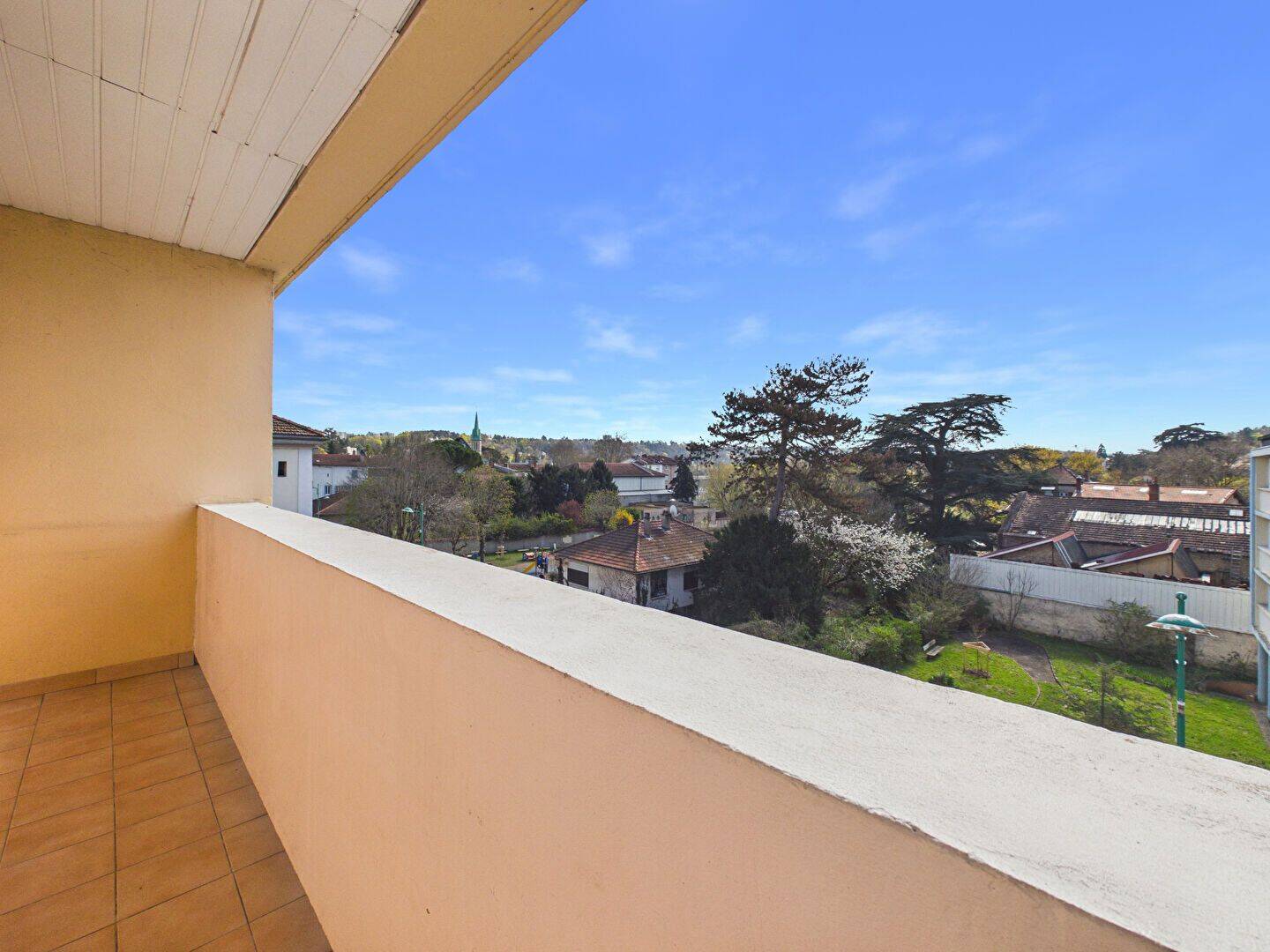 Appartement 3 pièces 57 m² · à Fontaines-sur-Saône · 56,8 m² · 185 000 €