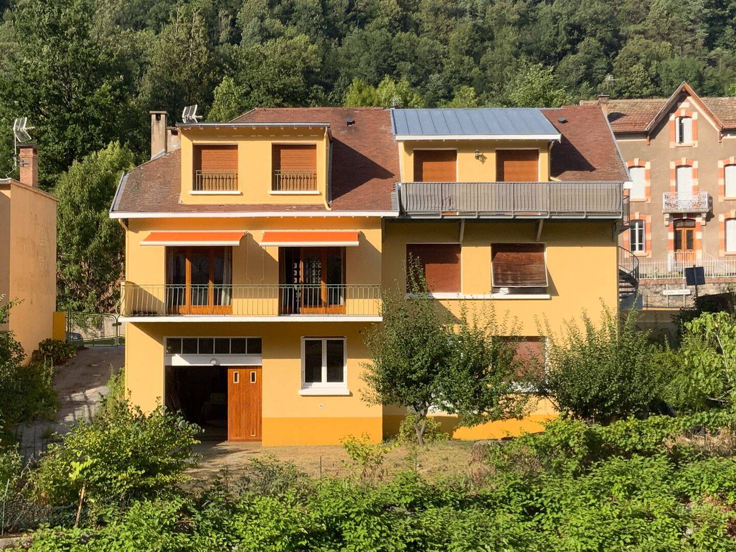 Maison 12 pièces 255 m² · à Ax-les-Thermes · 255 m² · 425 000 €
