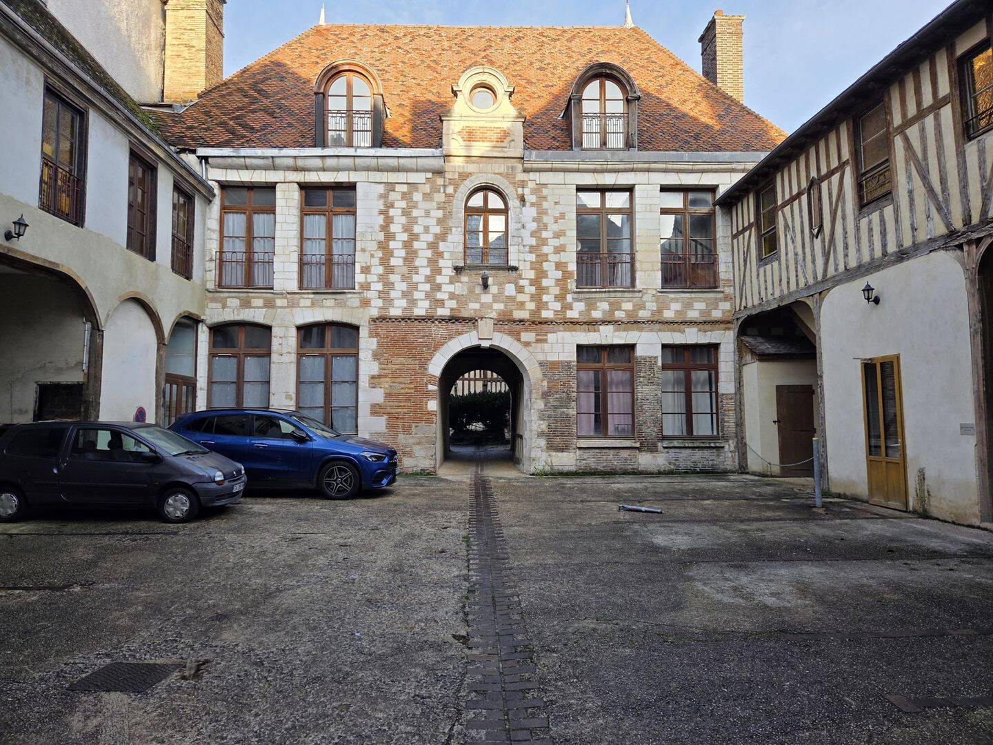 Appartement 2 pièces 53 m² · à Troyes · 53 m² · 120 000 €