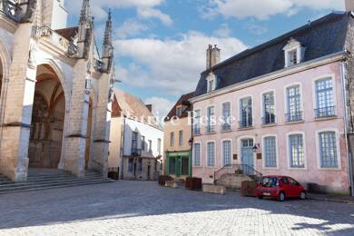 Hôtel particulier à vendre 1 980 000 € 16 pièces 6 chambres 575 m² 1 495 m² de terrain Montbard 21500