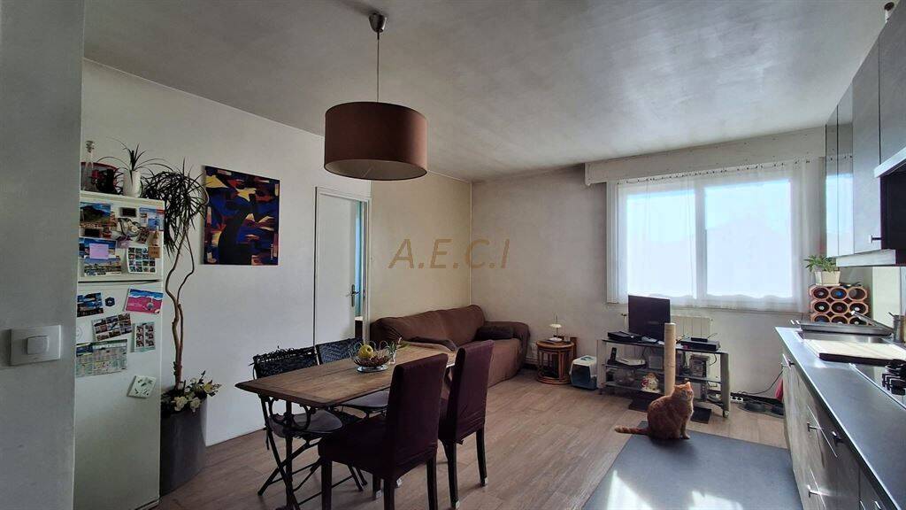 Appartement 3 pièces 53 m² · à Colombes · 53 m² · 235 000 €