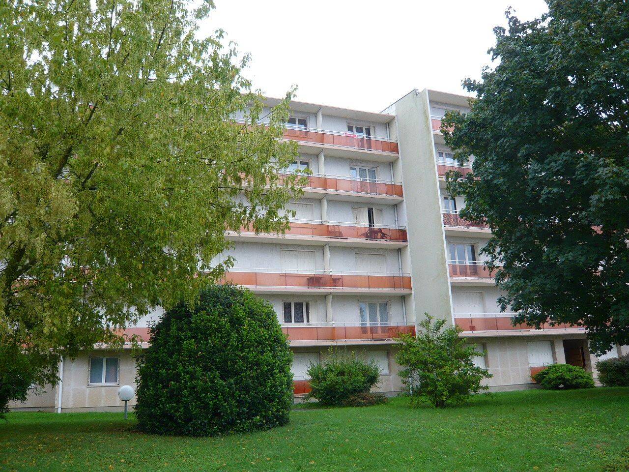 Appartement 2 pièces 50 m² · à Bourges · 50 m² · 70 000 €