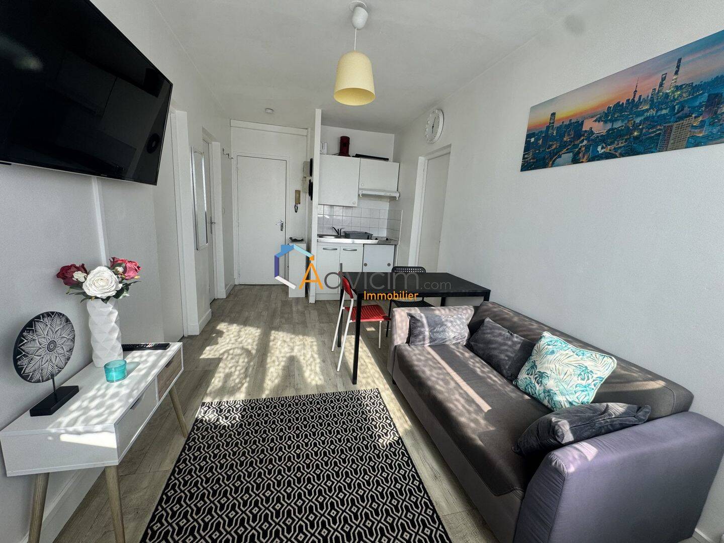 Appartement 3 pièces 37 m² · à Orléans · 36,8 m² · 647 €