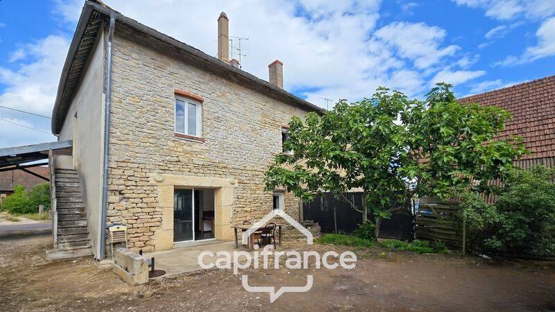 Maison 6 pièces 219 m² · à Épervans · 219 m² · 149 000 €