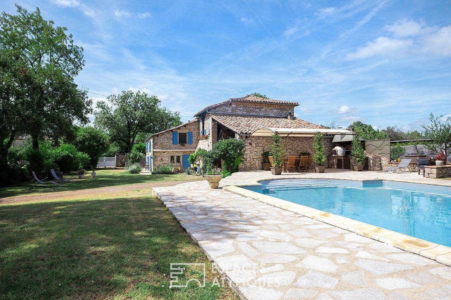 Maison 5 pièces 247 m² · à Penne · 247 m² · 530 000 €