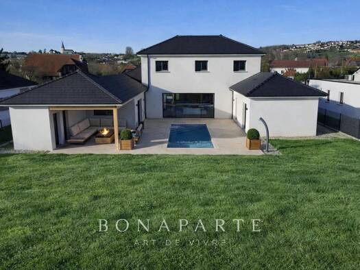 Maison à vendre - Première occupation 676 000 € 7 pièces 5 chambres 205 m² 1 307 m² de terrain Serres-Castet 64121