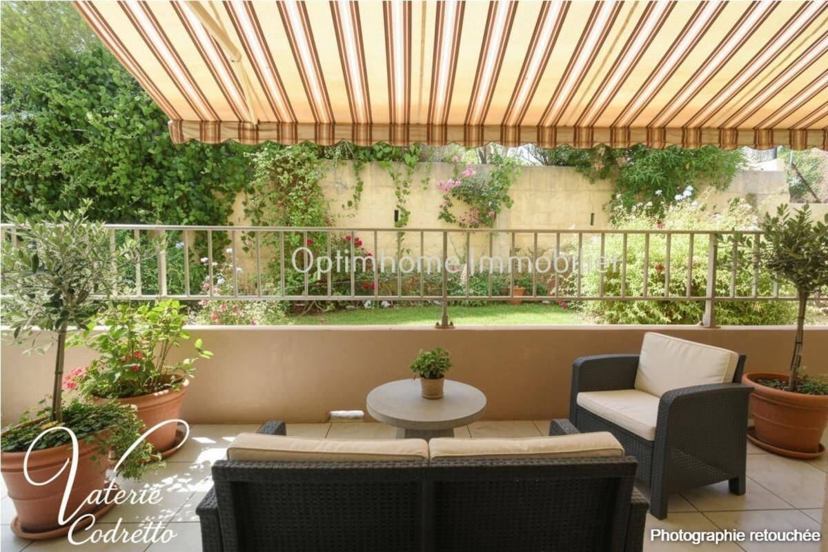 Appartement 3 pièces 64 m² · à Six-Fours-les-Plages · 64 m² · 307 000 €