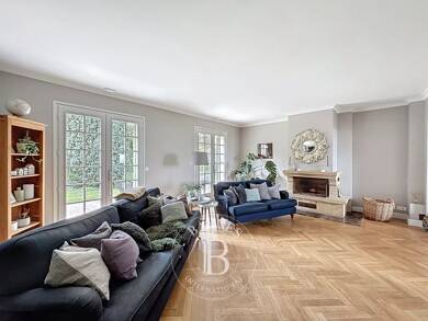 Maison à louer 6 300 € 8 pièces 5 chambres 256,3 m² 2 000 m² de terrain Chambourcy 78240