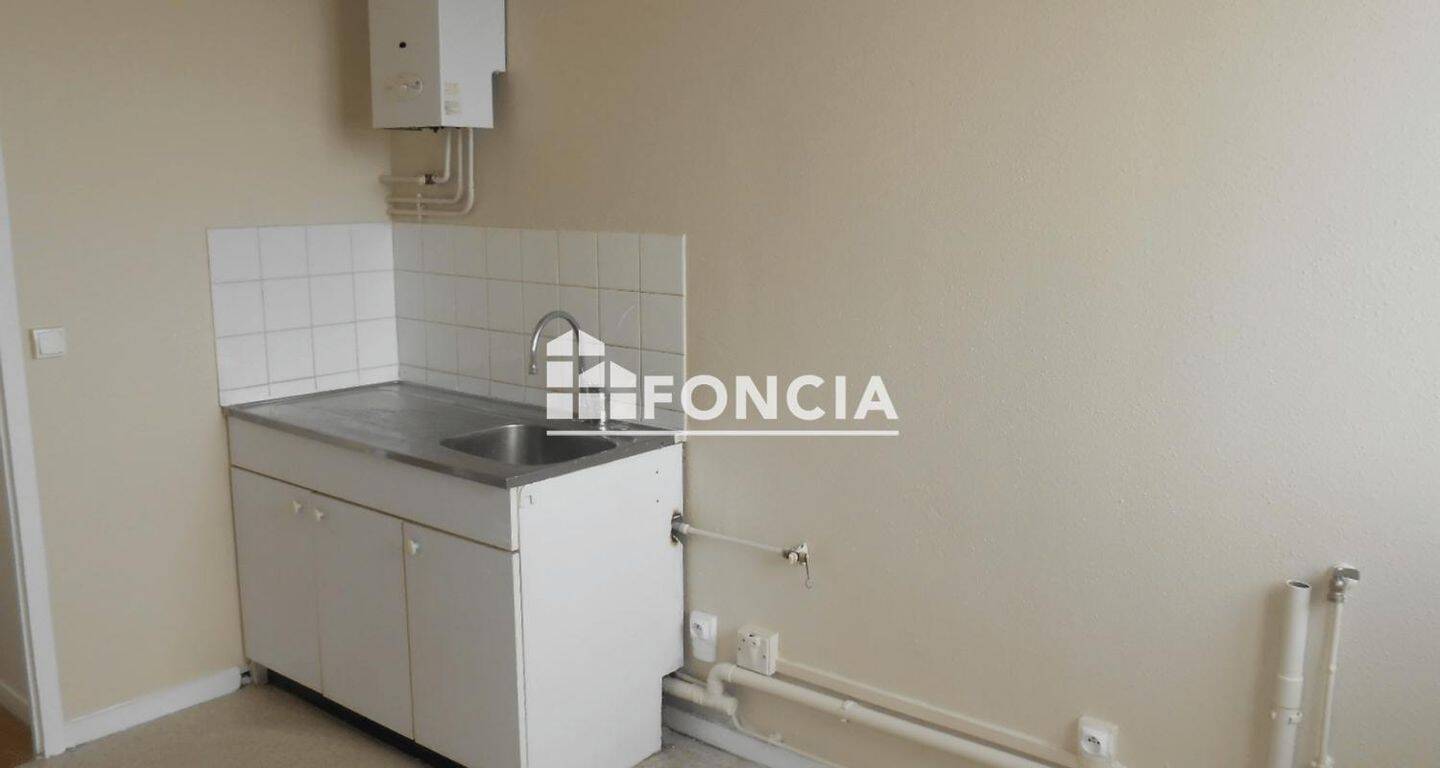 Appartement 4 pièces 73 m² · à Saint-Étienne · 73,3 m² · 600 €