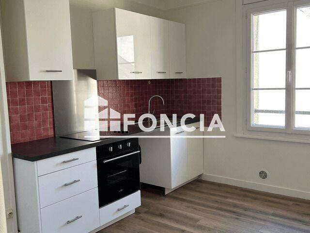 Appartement 3 pièces 75 m² · à Orléans · 75,4 m² · 855 €