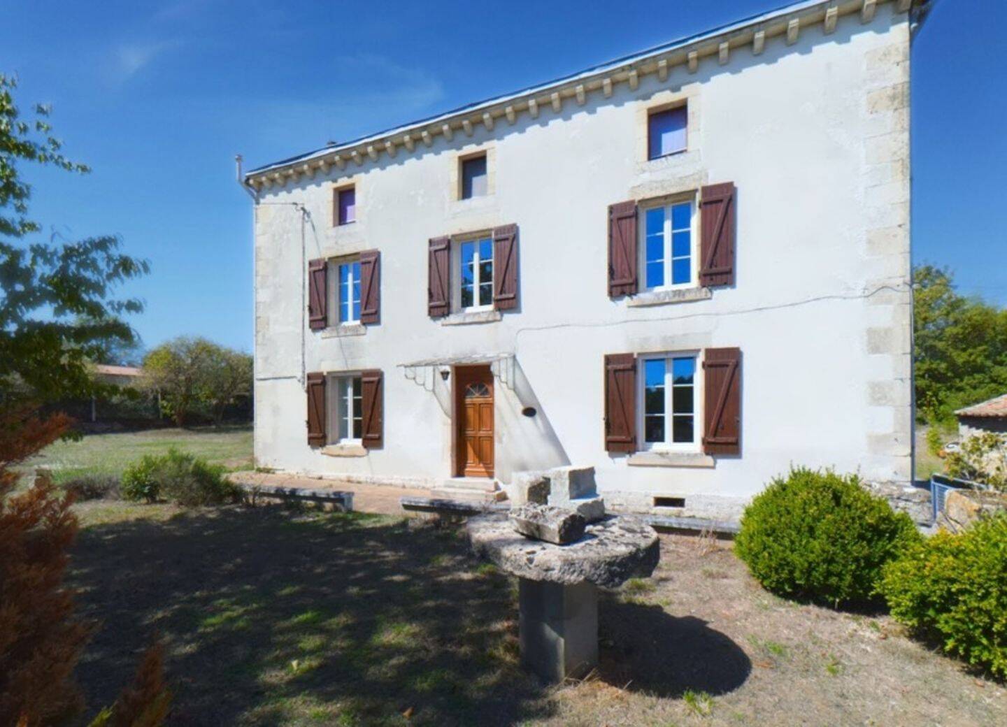 Maison 5 pièces 167 m² · à Cherveux · 167 m² · 259 990 €