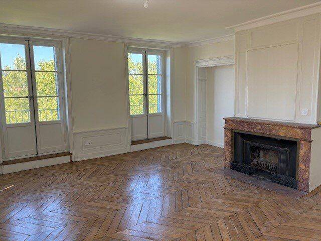 Appartement 4 pièces 144 m² · à Lyon 3ème Arrondissement · 144 m² · 2 225 €