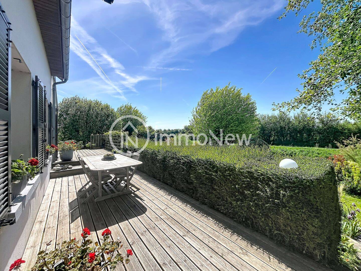 Maison 6 pièces 147 m² · à Genêts · 147 m² · 344 000 €