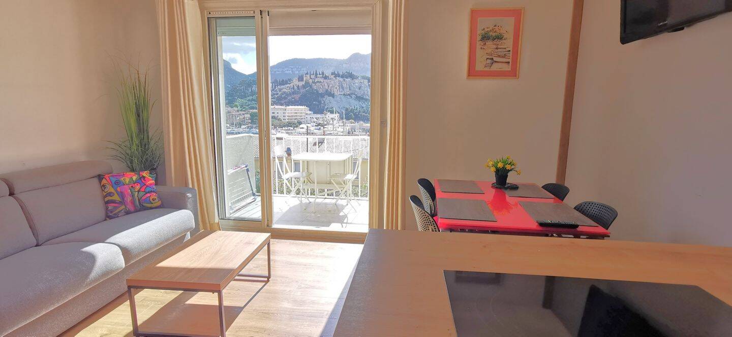 Appartement 2 pièces 32 m² · à Cassis · 31,9 m² · 325 000 €