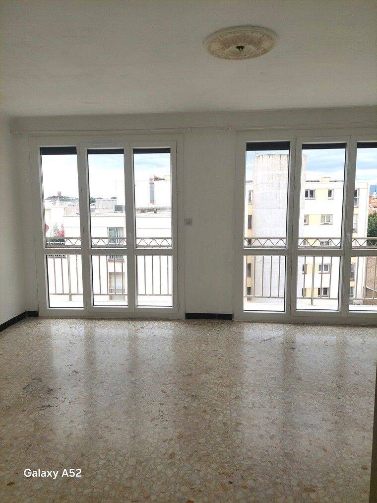 Appartement 4 pièces 80 m² · à Perpignan · 80 m² · 830 €