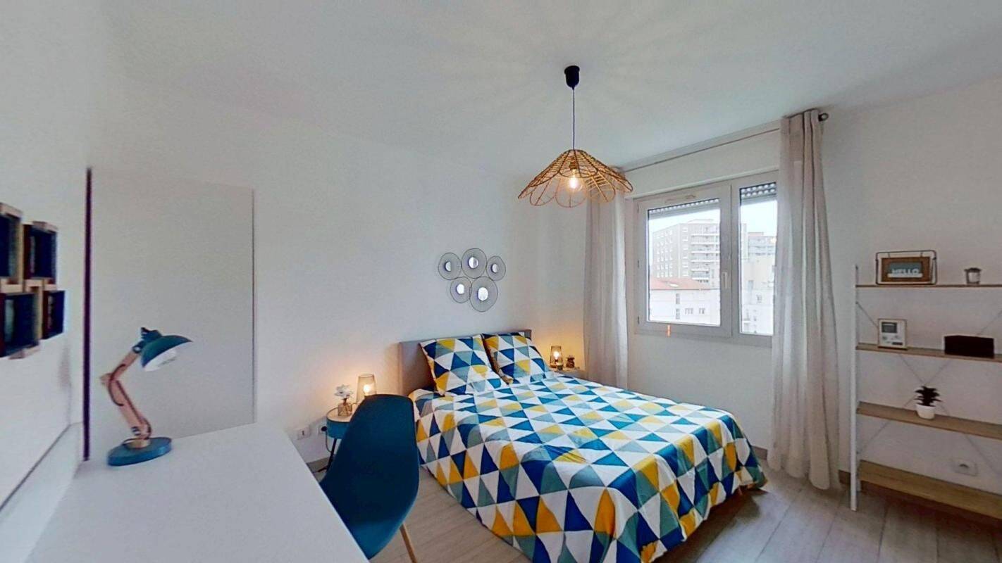 Appartement 5 pièces 77 m² · à Lyon 7ème Arrondissement · 77 m² · 495 €/mois