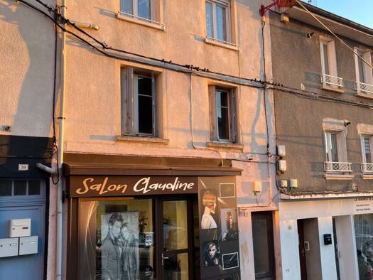 Immeuble à vendre 56 000 € 110 m² La Ville Cours 69470