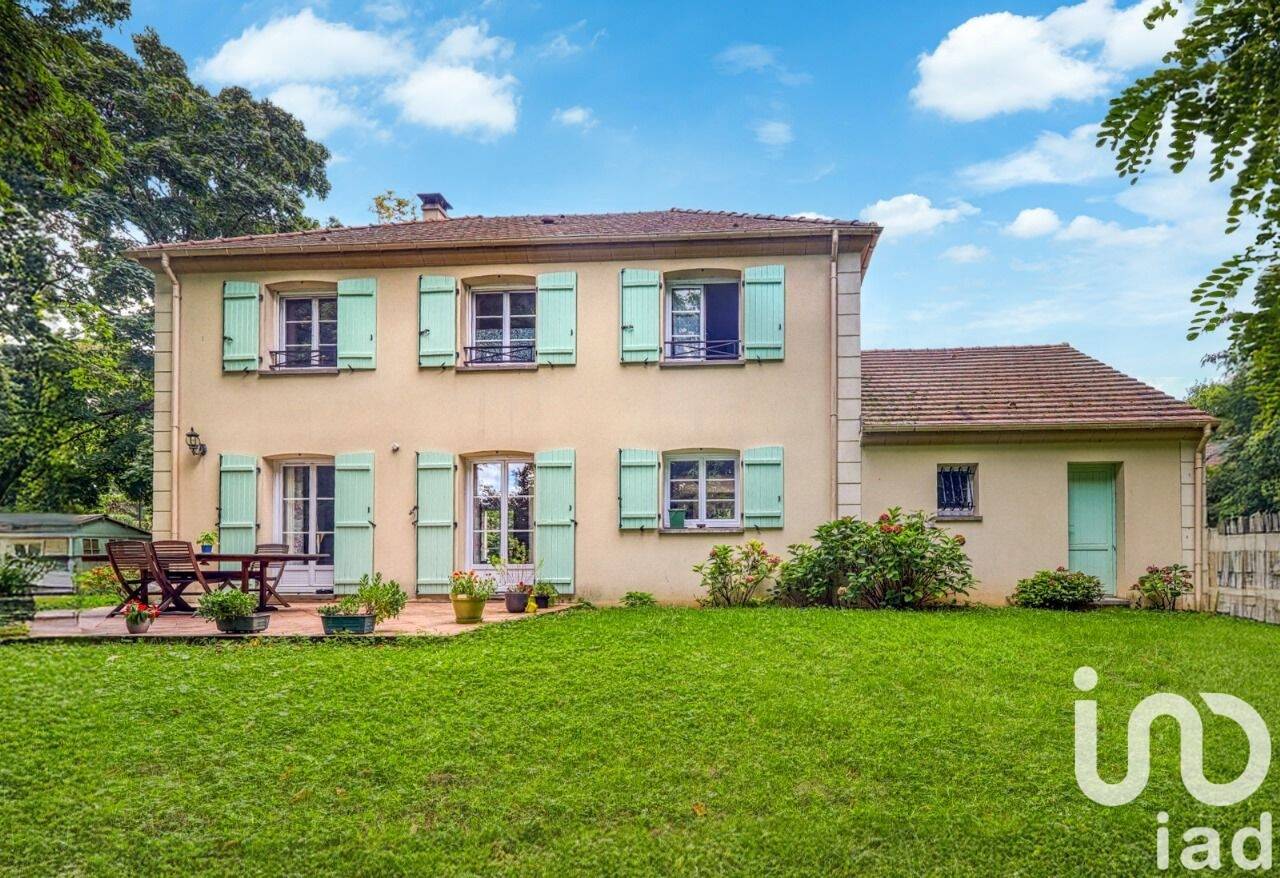 Maison 6 pièces 147 m² · à Bois-le-Roi · 147 m² · 559 900 €
