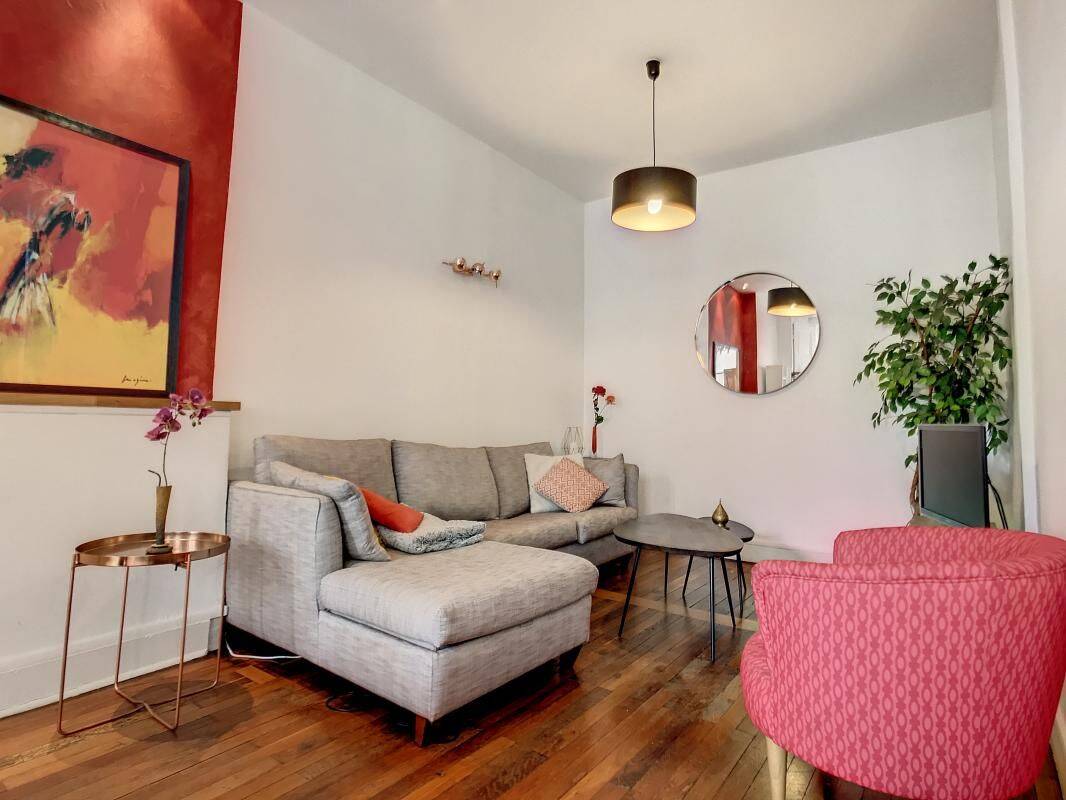 Appartement 2 pièces 61 m² · à Lyon 7ème Arrondissement · 61 m² · 1 205 €/mois