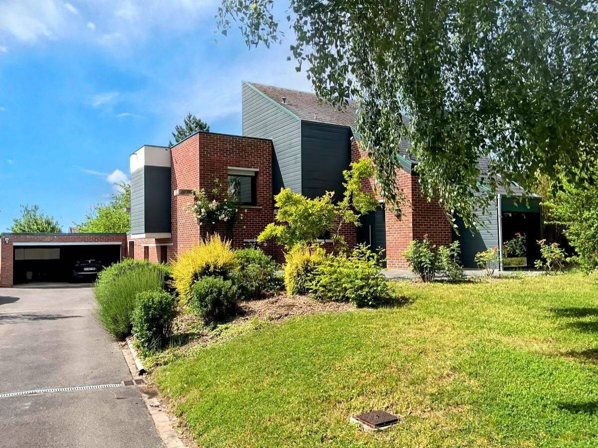Maison 7 pièces 192 m² · à Quiéry-la-Motte · 191,7 m² · 410 000 €