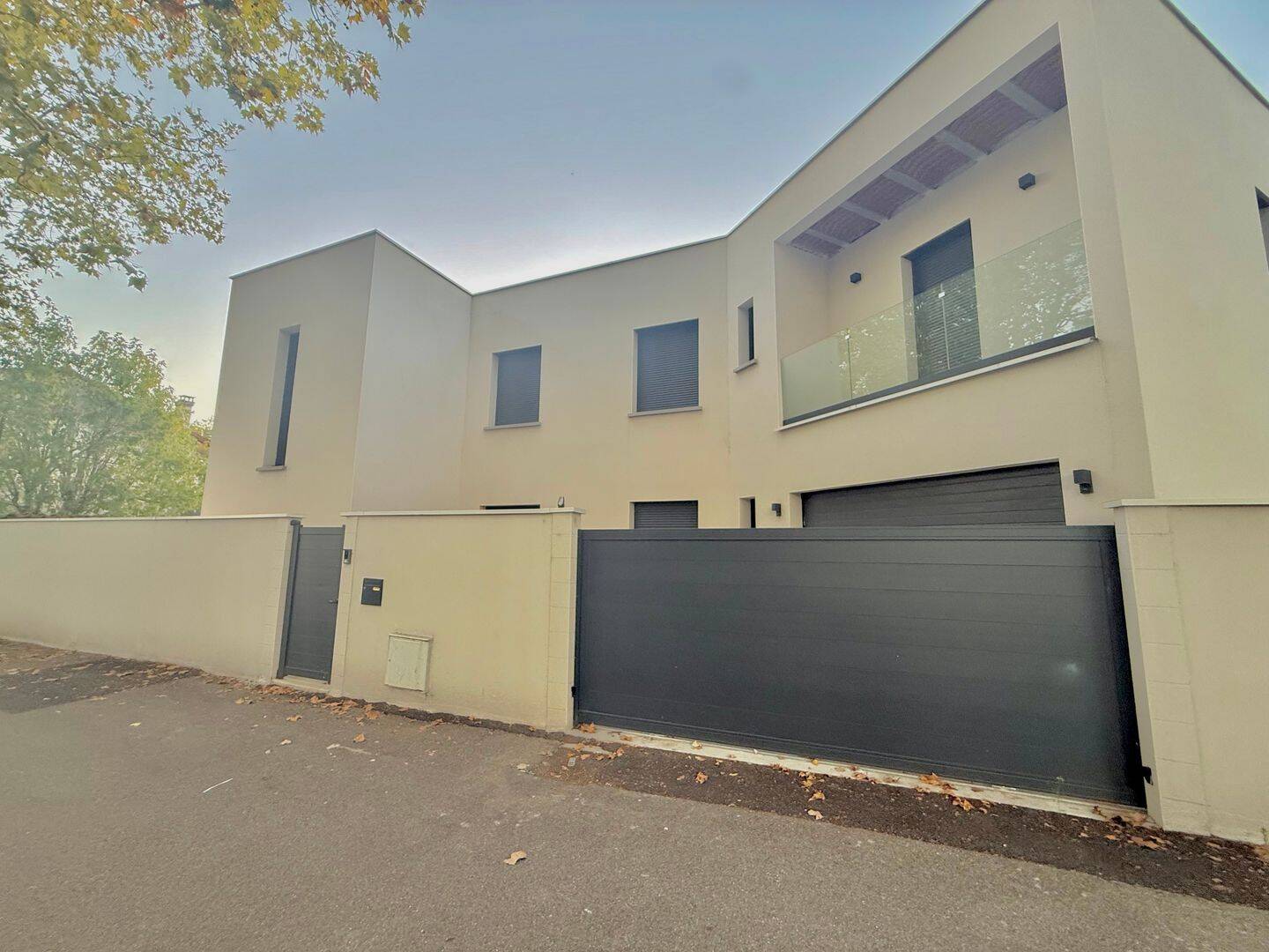 Maison 7 pièces 125 m² · à Lyon 8ème Arrondissement · 125 m² · 819 000 €