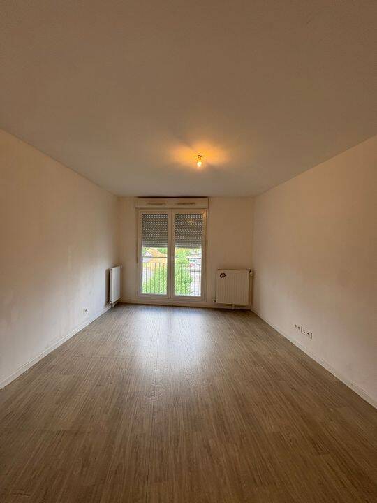 Appartement 1 pièce 28 m² · à Corbeil-Essonnes · 28 m² · 672 €/mois