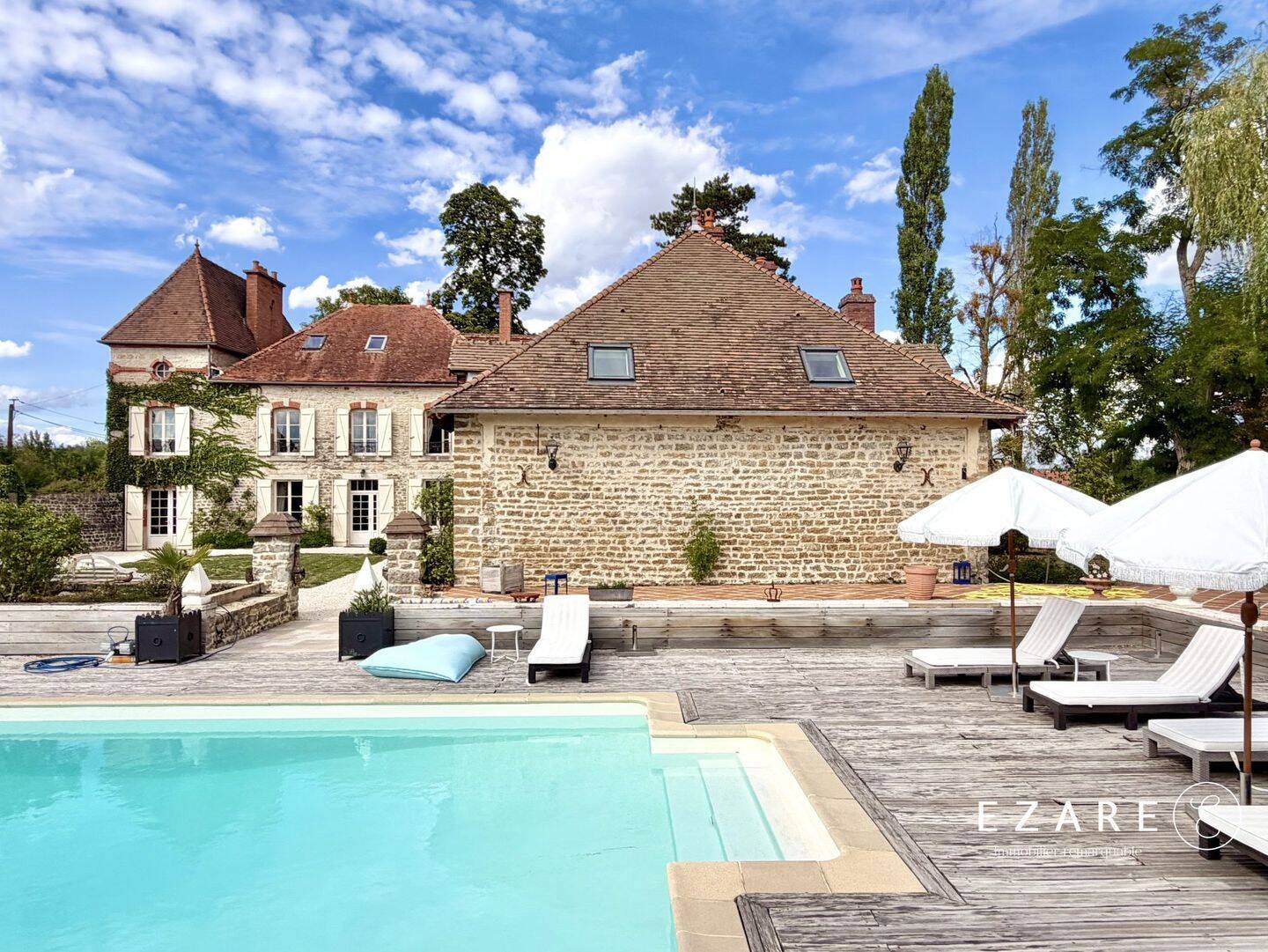 Maison 12 pièces 515 m² · à Beaune · 515 m² · 990 000 €