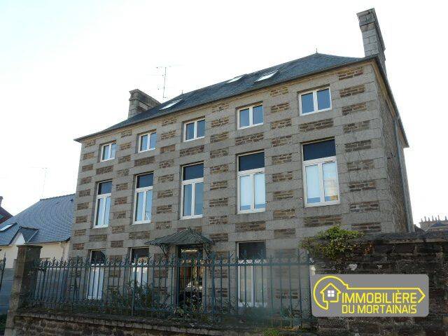Appartement 1 pièce 19 m² · à Saint-Hilaire-du-Harcouët · 19 m² · 275 €