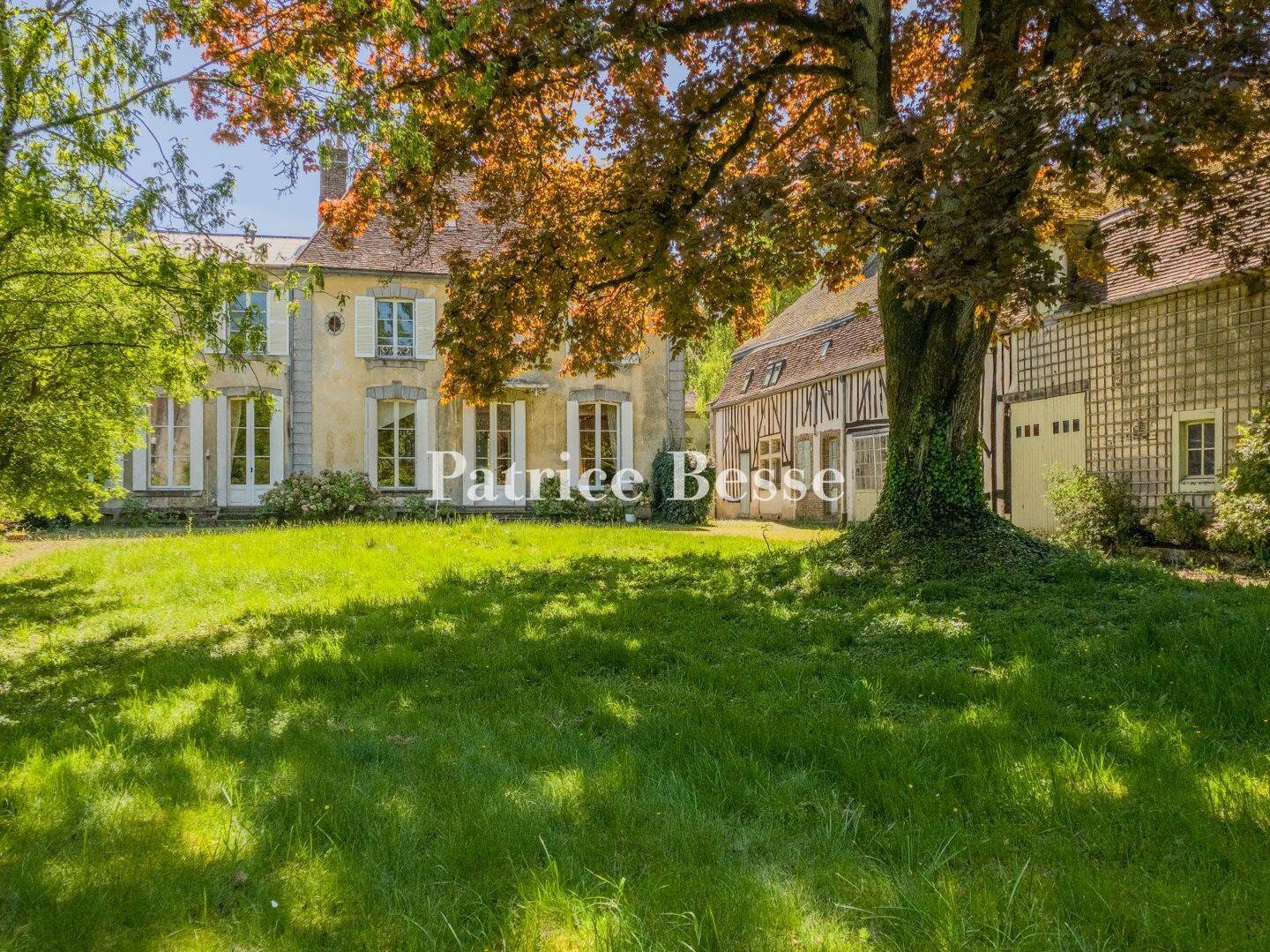 Maison 10 pièces 300 m² · à Verneuil d'Avre Et d'Iton · 300 m² · 630 000 €