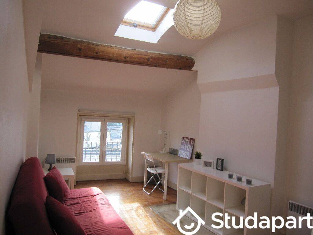 Appartement 1 pièce 25 m² · à Saint-Étienne · 25 m² · 399 €