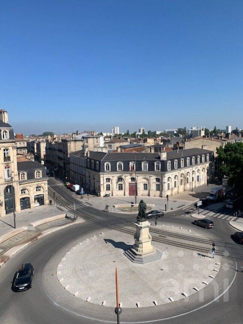 Appartement 4 pièces 118 m² · à Bordeaux · 118,4 m² · 1 650 €/mois