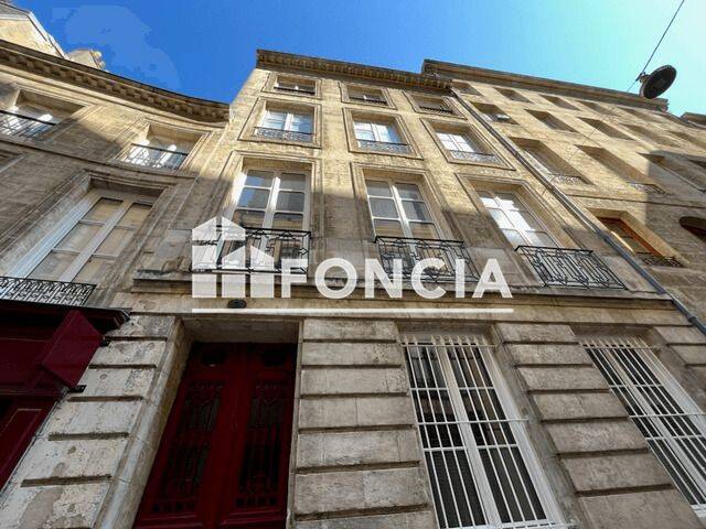 Appartement 3 pièces 57 m² · à Bordeaux · 56,8 m² · 946 €
